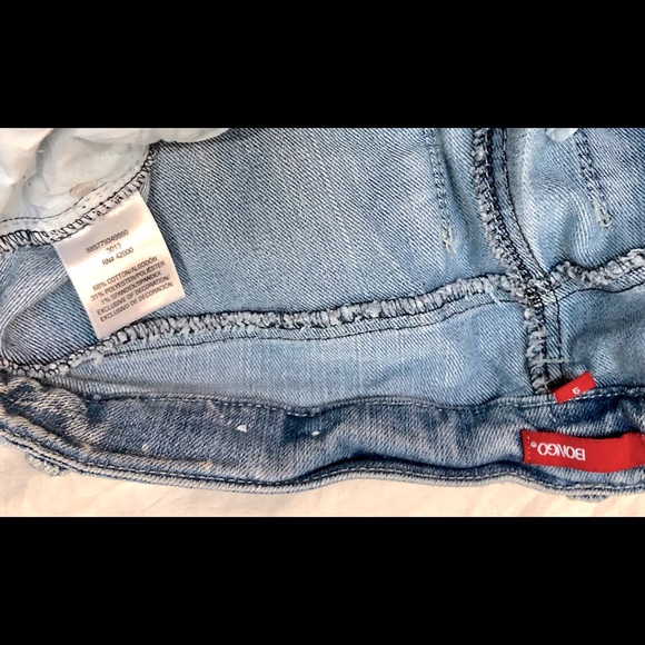 BONGO Junior's Frayed Hem Jean Shorts  size 9 excellent condition - Picture 9 of 10